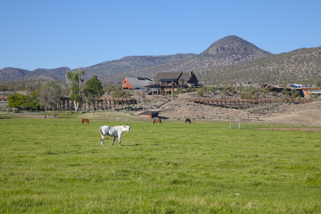 Отель Brasada Ranch Powell Butte Экстерьер фото