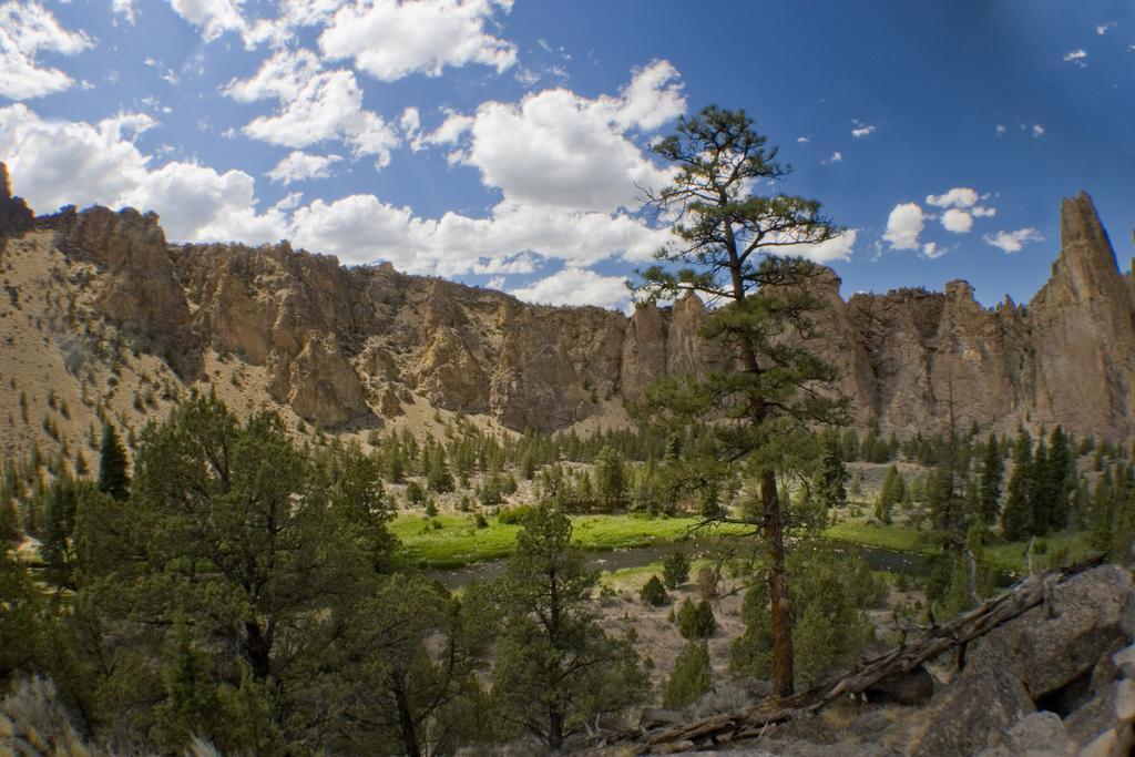 Отель Brasada Ranch Powell Butte Экстерьер фото