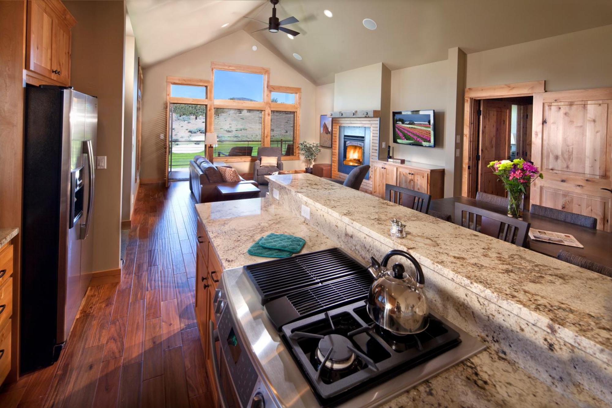 Отель Brasada Ranch Powell Butte Экстерьер фото