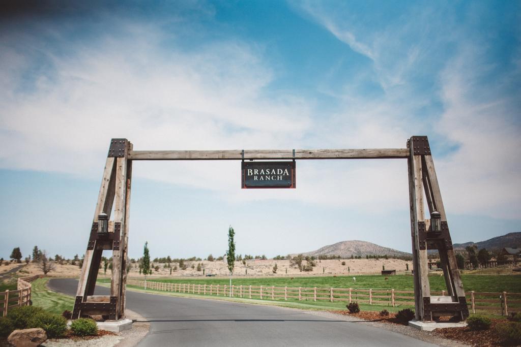 Отель Brasada Ranch Powell Butte Экстерьер фото
